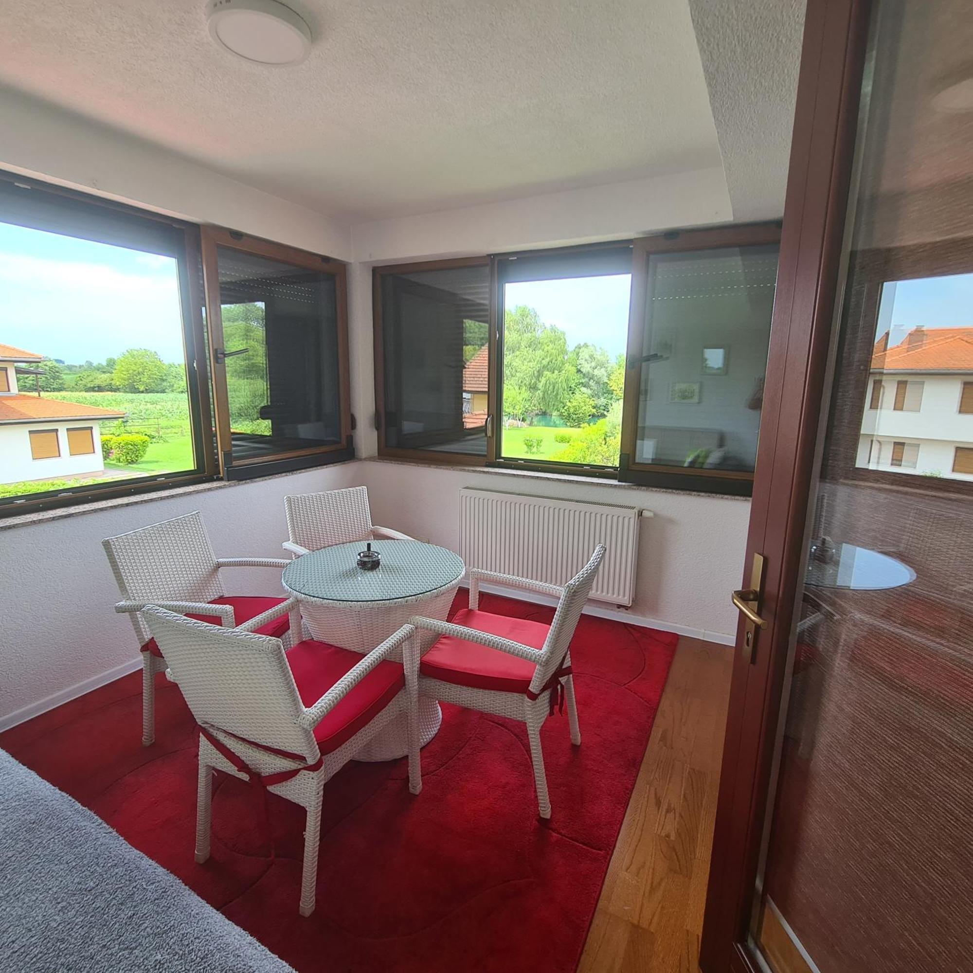 Hana Superior Apartments Bihac Exterior photo