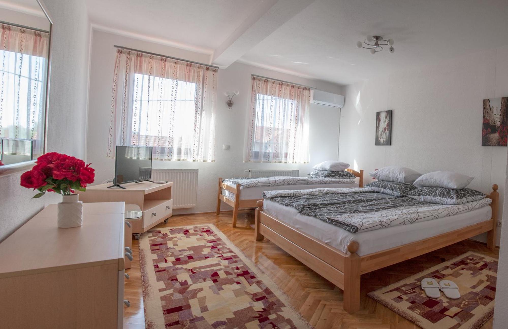 Hana Superior Apartments Bihac Exterior photo